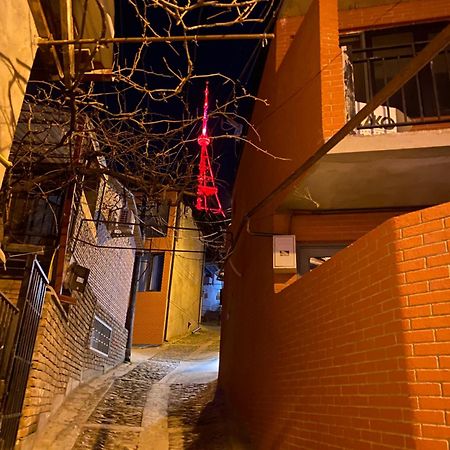 9 Borbalo Street Apartment With Terrace 第比利斯 外观 照片