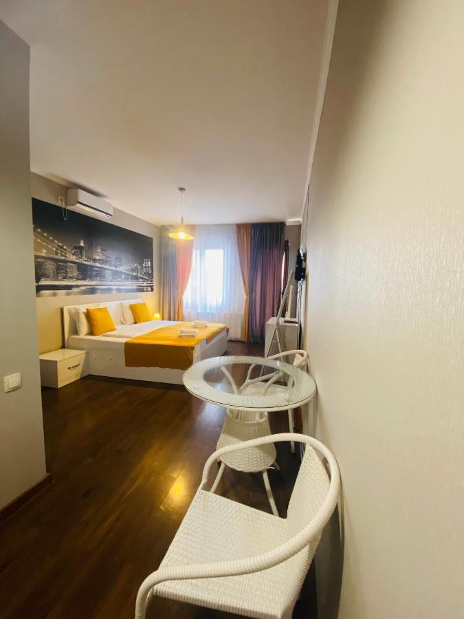 9 Borbalo Street Apartment With Terrace 第比利斯 外观 照片