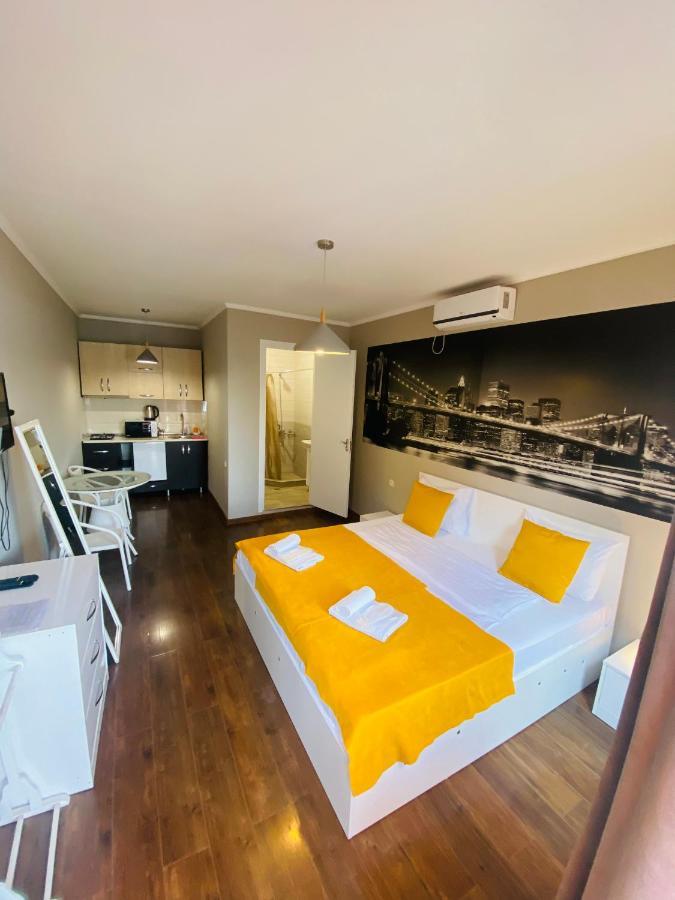 9 Borbalo Street Apartment With Terrace 第比利斯 外观 照片
