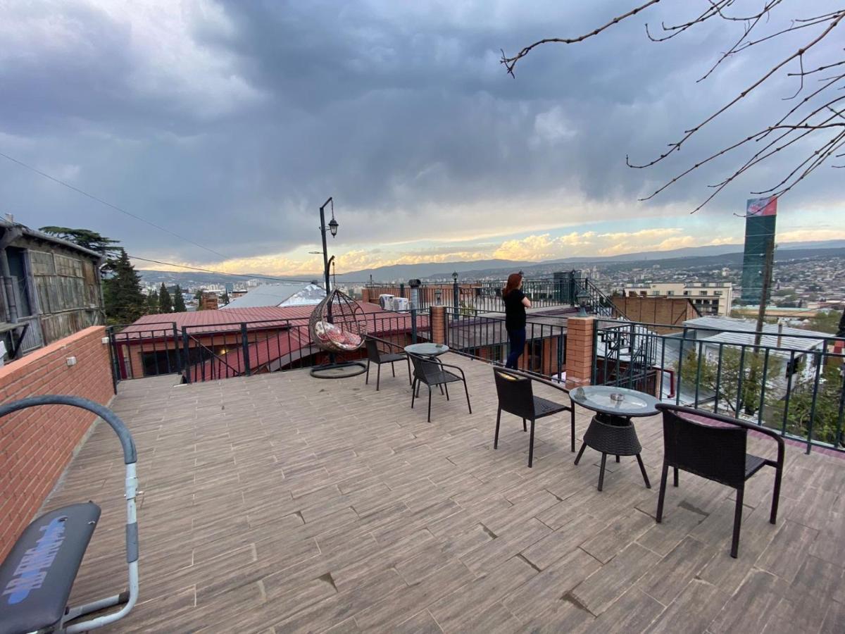 9 Borbalo Street Apartment With Terrace 第比利斯 外观 照片