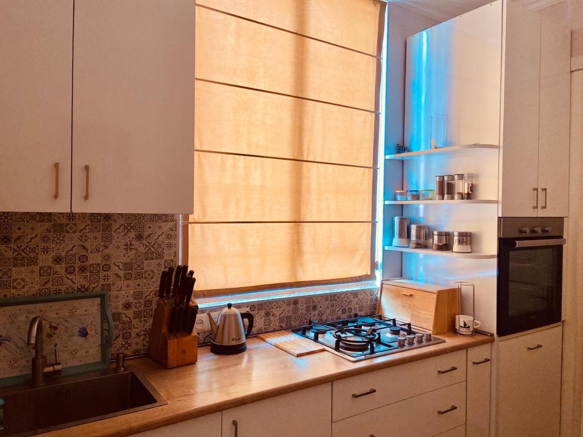 9 Borbalo Street Apartment With Terrace 第比利斯 外观 照片