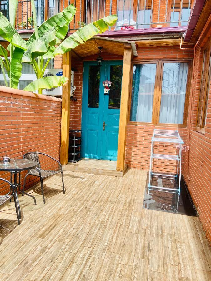 9 Borbalo Street Apartment With Terrace 第比利斯 外观 照片
