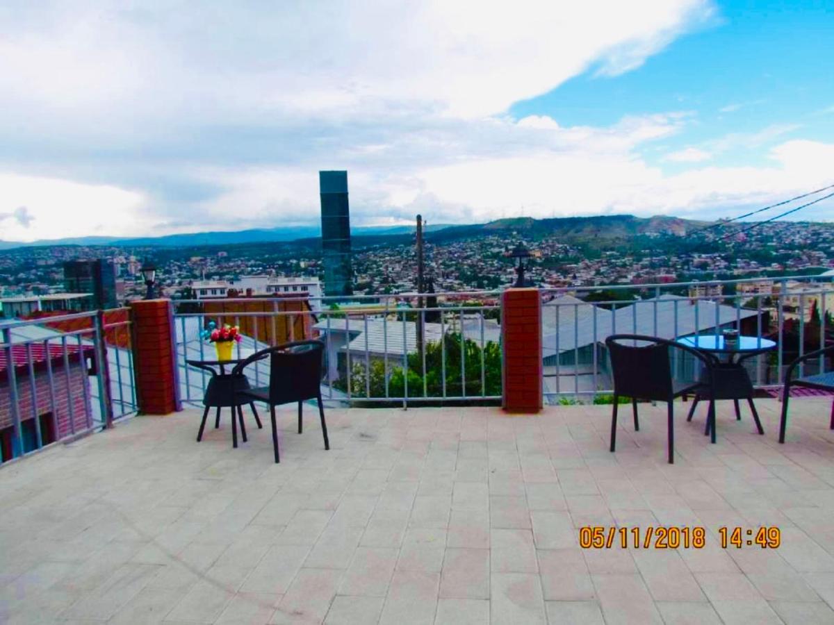 9 Borbalo Street Apartment With Terrace 第比利斯 外观 照片